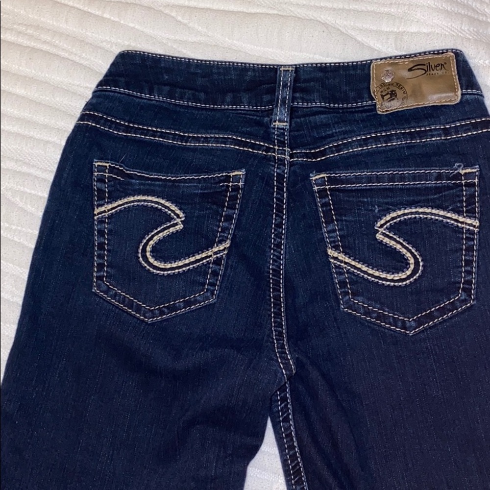 Silver Jeans “Suki” super stretch cropped jeans